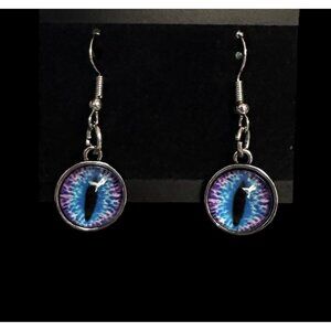Blue Cat’s Eye Earrings Silver Toned Cat Eyes Costume Jewelry Charm